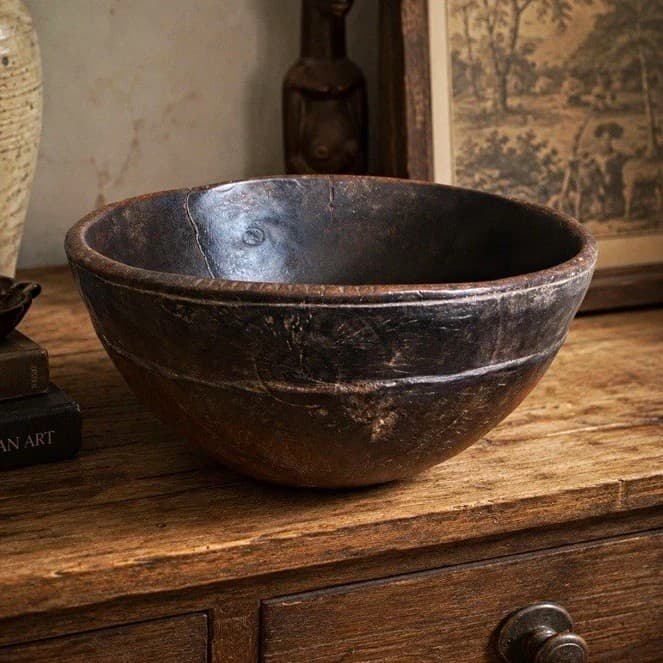 Antique African Tribal Hand Carved Wooden Bowl Possibly Tuareg 26cm
